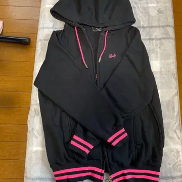 Rady 후드 부착 후드티 블랙 형광 핑크 셋업 s 사이즈