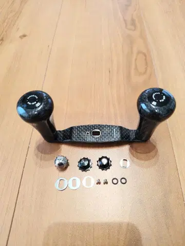 고메쿠사스 카본 파워 핸들