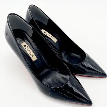DIANA 펌프스 블랙 에나멜 스틸레토 레드 밑창