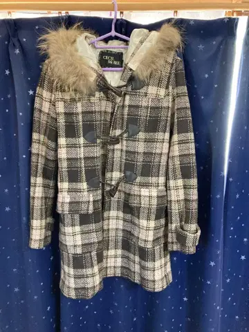 세실 맥비 체크 무늬 더플 코트