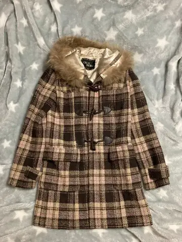 세실 맥비 체크 무늬 더플 코트