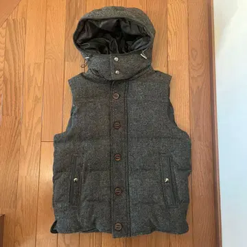 후드 부착 다운 베스트