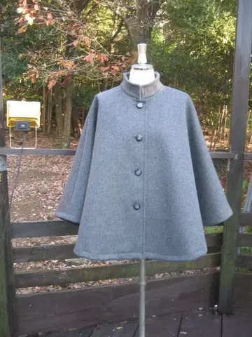 캐시미어 혼방 울 스탠드 카라 케이프 코트 멜란지 차콜