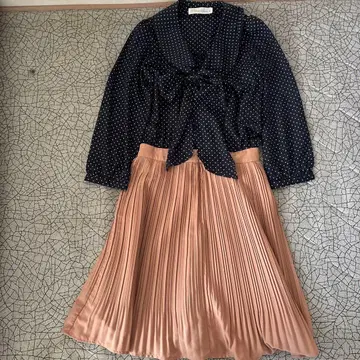 미사용 31 Sons de mode 네이비 x 카멜 도킹 원피스