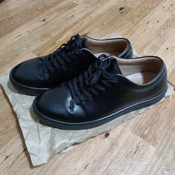 젠틀리 블랙 레이스업 슈즈 25.5