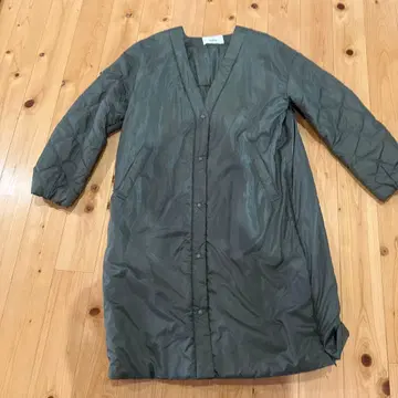 올리브 그린 롱 기장 퀼팅 자켓