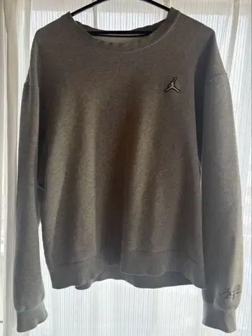 JORDAN 그레이 맨투맨