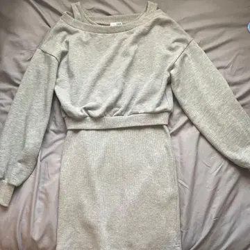 오프숄더 숏 상의 레이어드 탱크 원피스 (그레이)