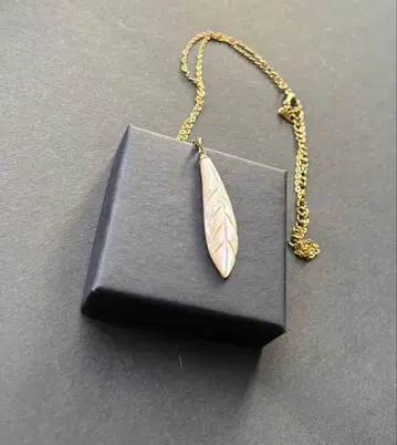 야광 조개 펜던트