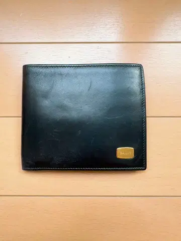 BALLY 블랙 가죽 접이식 지갑 카드 슬롯 포함