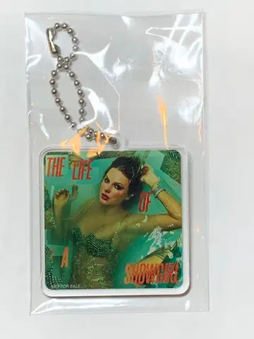 THE LIFE OF A SHOWGIRL 키링 테일러 스위프트