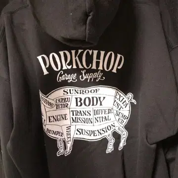PORKCHOP 차고 서플라이 후드티 블랙