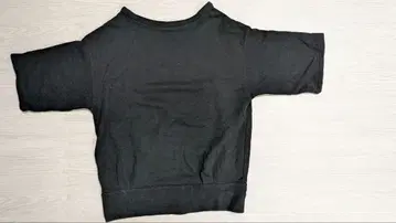 후와트 스웨트 셔츠