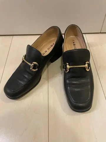 FABIO RUSCONI 블랙 비트 로퍼 36