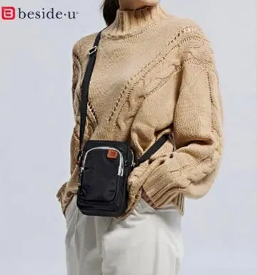 beside.u 비사이유 가죽 악센트 스마트폰 미니백 솔리드 블랙