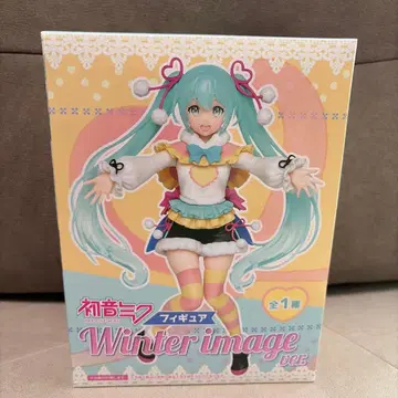 TAITO 하츠네 미쿠 피규어 Winter image ver.