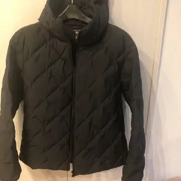 UNIQLO 퍼프틱 후드티 블랙 M 사이즈