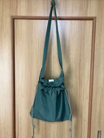 WAIPER.inc AMERICAN RED CROSS 에이프런 백