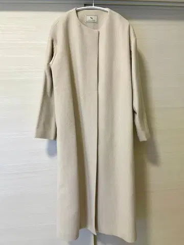 베이지 노카라 울 롱 코트