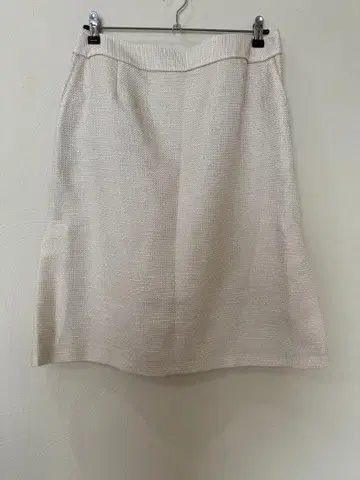 레리안 무릎 기장 스커트