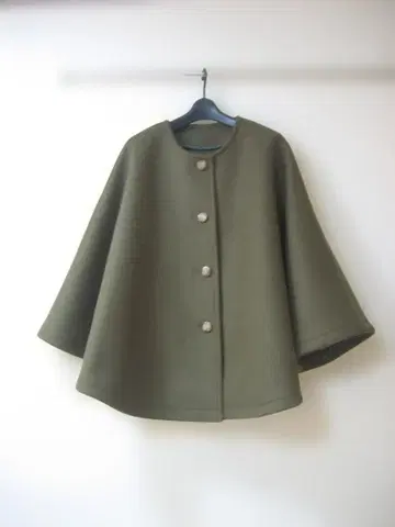 핸드메이드 캐시미어 혼방 울 찻색 케이프 코트 머플러 포함