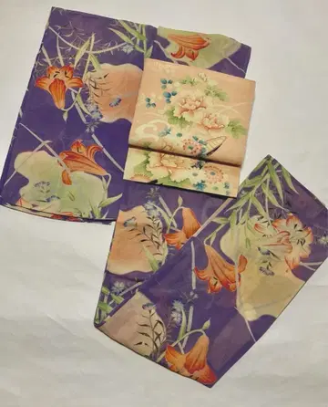 앤티크 기모노 여름 기모노 명주 크레이프 원단 백합 패랭이꽃