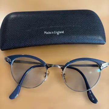 OLIVER PEOPLES 네이비 안경 안경 케이스 포함