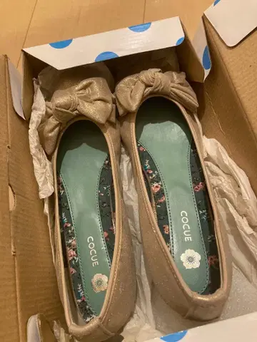 COCUE 골드 발레 슈즈 22.5cm