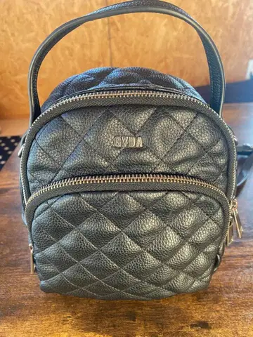 GYDA 퀼팅 백팩 블랙