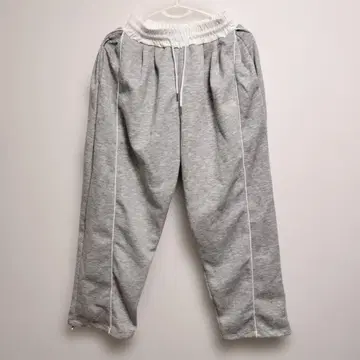 허리밴딩 그레이 맨투맨 라인 포함