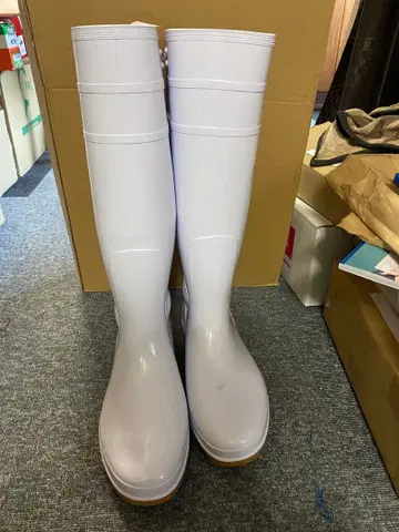 화이트 롱 부츠 방수성