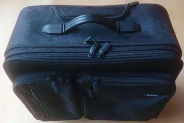 블랙 비즈니스 백 신축식 핸들