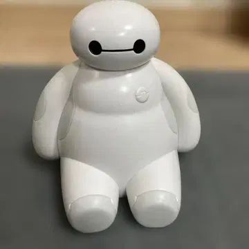 도쿄 디즈니 리조트 베이맥스 피규어