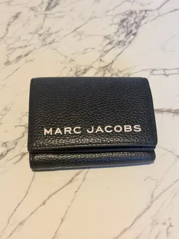마크 제이콥스 블랙 3단 폴더형 지갑