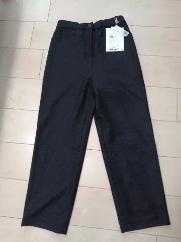 잔니 로 주디체 겨울 상품 팬츠 36