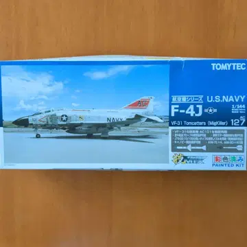 TOMYTEC F-4J 팬텀 II 1/144