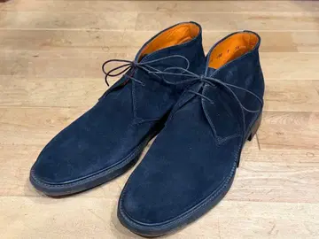 산토니 네이비 스웨이드 처카 부츠