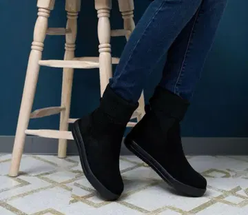 컨디션 최상 에드윈 블랙 스웨이드 리브 니트 하프 부츠 23.5