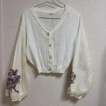 axes femme 아이보리 꽃무늬 자수 가디건