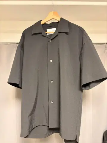 PUBLIC TOKYO 반팔 셔츠 블랙