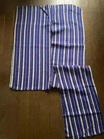 긴 소매의 파랑과 화이트 스트라이프 앤티크 기모노 (홑옷)