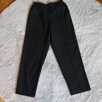 OURHOME 속기모 핀턱 테이퍼드 팬츠