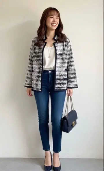 새상품급 DoCLASSE 두클라쎄 트위드 자켓 입체 네이비 화이트