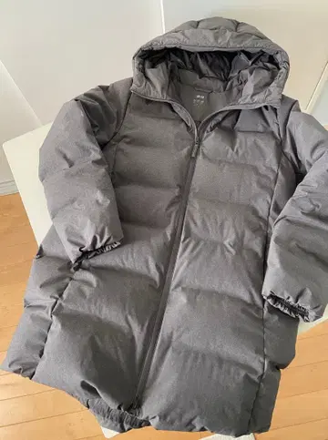 유니클로 UNIQLO 심리스 다운 후드 부착 미들 기장 그레이 XL