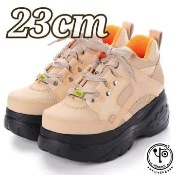 특가 새상품 23cm YOSUKE 통굽 스니커즈 BG 스킨 컬러 베이지