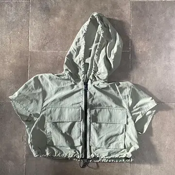 ZARA 후드 부착 숏 자켓 XS 라이트 그린