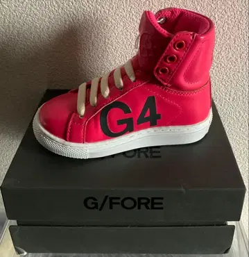 택 포함 새상품! G/FORE G4 하이컷 스니커즈 핑크색 퍼터 커버