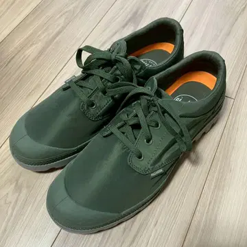 PALLADIUM 방수 올리브 그린 스니커즈