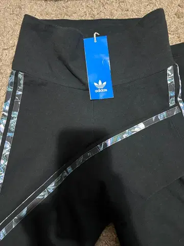 adidas 블랙 레깅스 S 사이즈
