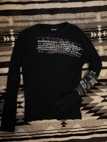 TXT 블랙 긴팔 셔츠 G/L